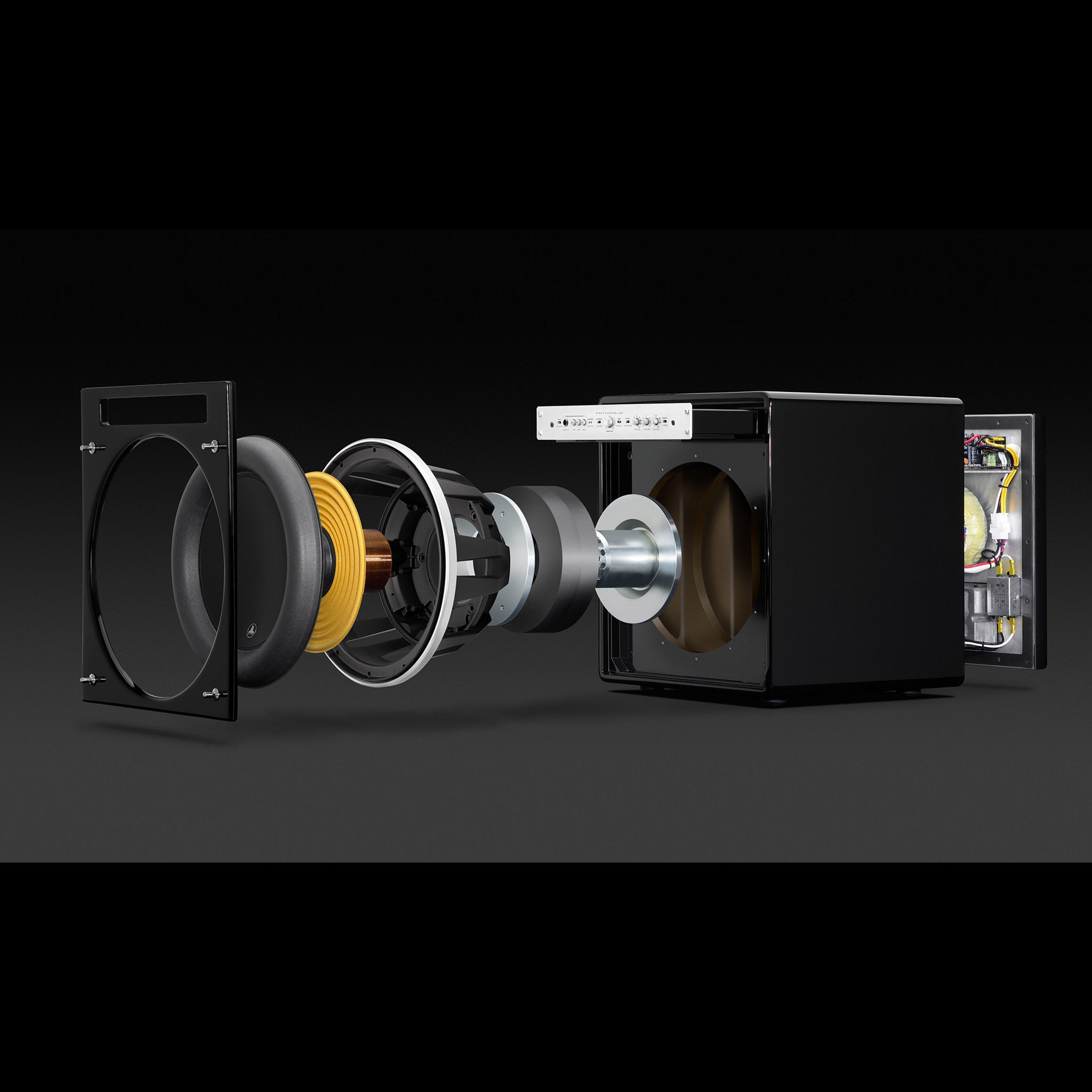 Fathom® f113v2 Subwoofer (13.5-inch) 有源超低音